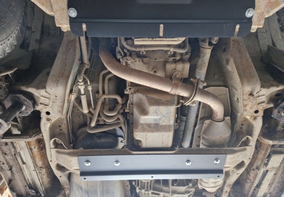 Protector de la caja de cambios Mitsubishi Montero 4 - V80