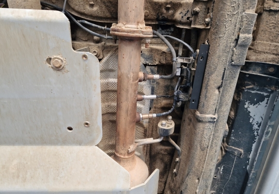 Protector de aluminio de los sensores del filtro de particulas Toyota Hilux